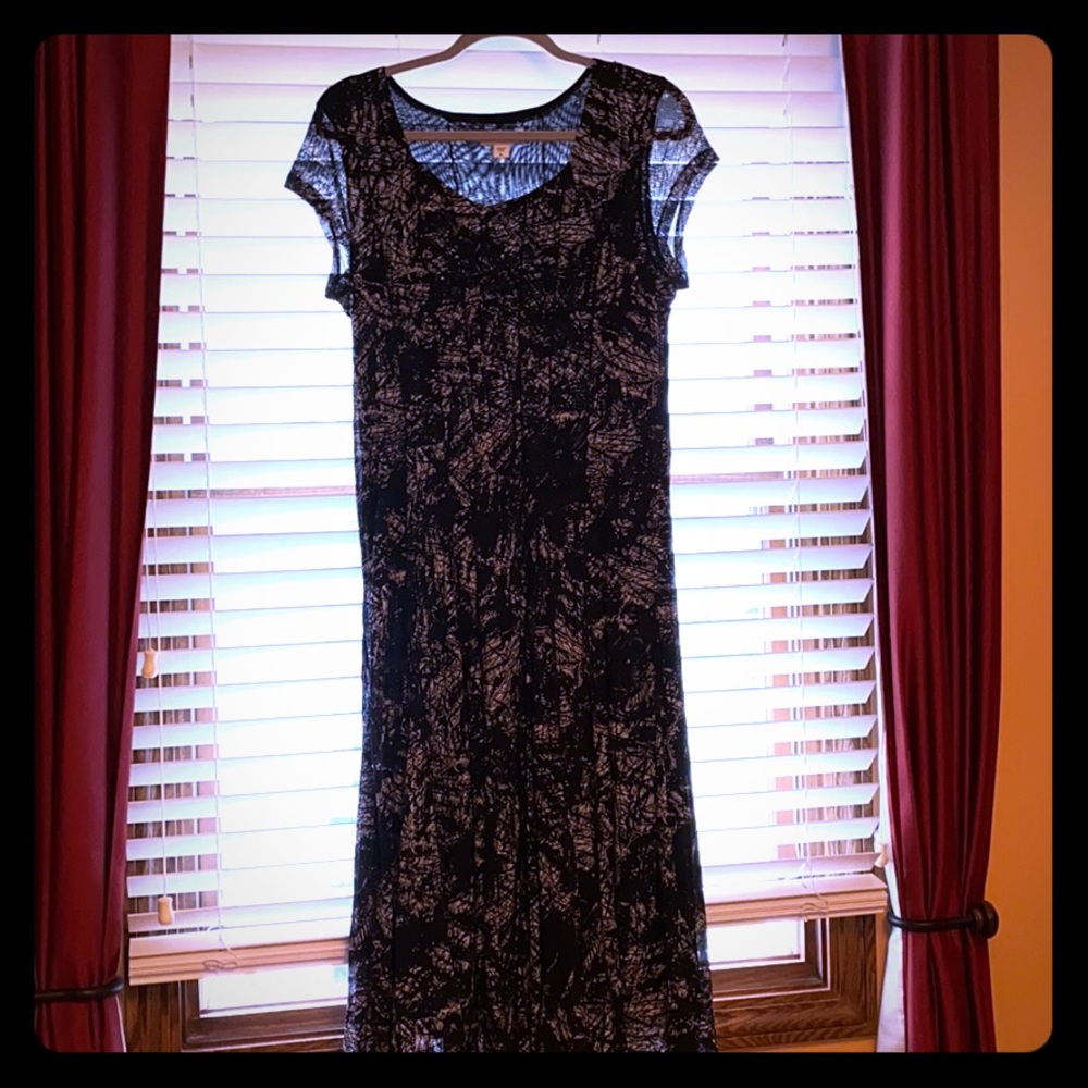 Printed cap sleeve dress